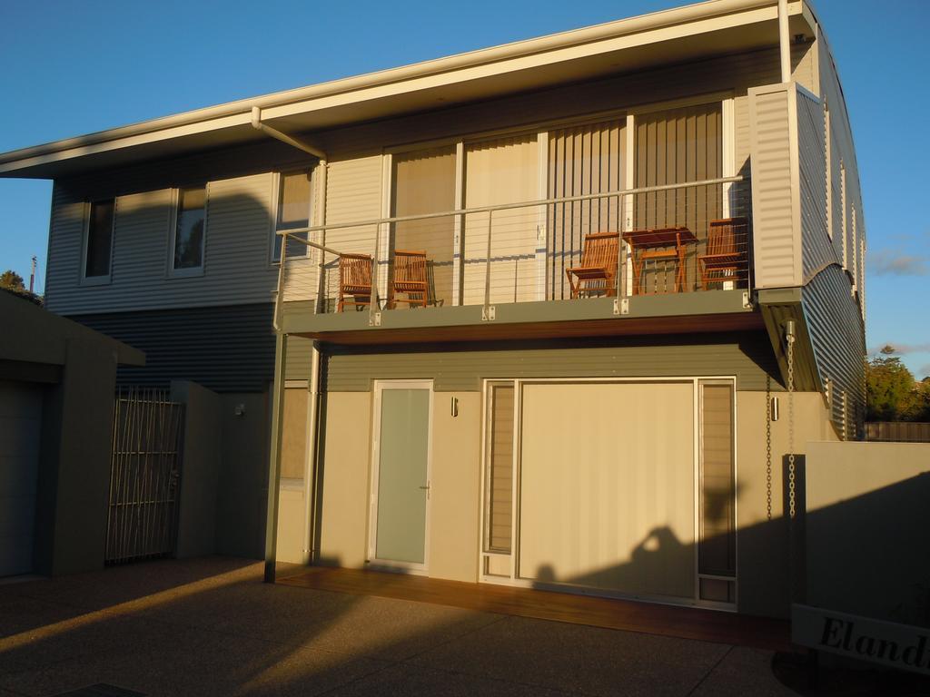 Elandra Holiday Home Moana Rum bild